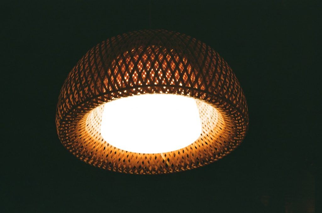Photo bamboo weave light
