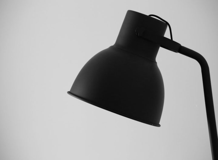Photo table lamp